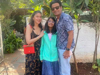 Manoj Bajpayee Vacation: वाइफ शबाना और बेटी अवा के साथ दिखे मनोज बाजपेयी,  शेयर की वकेशन की ढेरों तस्वीरें