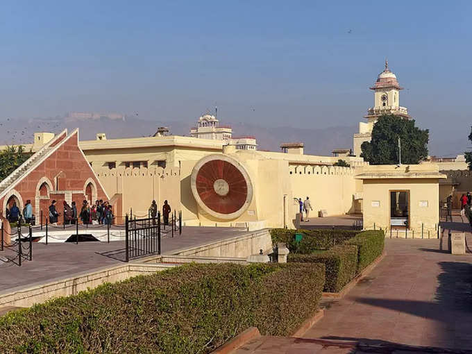 जयपुर का जंतर मंतर - Jantar Mantar in Jaipur