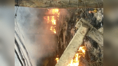 Hardoi News : पोल्ट्री फार्म में लगी आग से जिंदा जल गए 4200 चूजे, लाखों का हुआ नुकसान