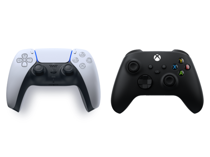 PS5 vs Xbox X Controller