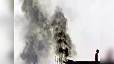 Ghaziabad News: लोनी में भी चल रही हैं प्रदूषण फैलाने वाली कई फैक्ट्रियां, पुलिस सख्त नहीं हुई तो होगी मुश्किल