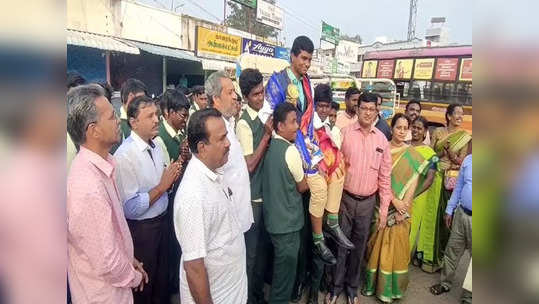 கிராண்ட் மாஸ்டர் பட்டம் பெற்ற பிரனேஷுக்கு காரைக்குடியில் அமோக வரவேற்பு..!