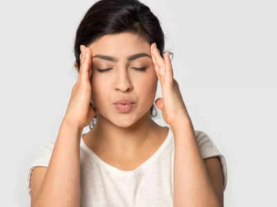 Migraine : ఈ ఆసనాలతో మైగ్రేన్ తలనొప్పి ఇట్టే తగ్గుతుందట..