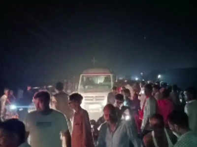 Unnao Accident: लखनऊ आगरा एक्सप्रेसवे पर राजकोट जा रही स्लीपर बस डीसीएम से भिड़ी, 4 की मौत, 10 यात्री घायल