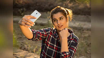 Selfie Personality: ঠিক কেমন সেলফি পছন্দ? আপনি কেমন মানুষ, চিনিয়ে দেয় সেলফির ধরণ