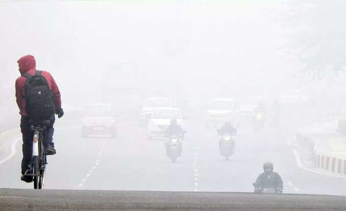 दिल्‍ली में अब बारिश भी सितम ढाने वाली है!