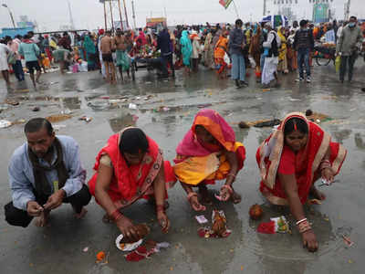 Makar Sankranti 2023: তিল-গুড় ছাড়াই মকর সংক্রান্তি পালন? রেগে যাবেন সূর্য-শনি, কেন জানেন?