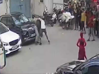 Delhi Police ASI Murder Case: ಜನರ ಕಣ್ಣೆದುರೇ ಕಾನ್‌ಸ್ಟೆಬಲ್‌ನನ್ನು ಇರಿದು ಕೊಂದ ಕಳ್ಳ: ಎದೆನಡುಗಿಸುವ ಘಟನೆ