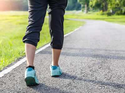 Benefits of Walking: ദിവസവും 6000 - 9000 ചുവടുകൾ വച്ചോളൂ, ഹൃദയഘാതത്തെയും സ്ട്രോക്കിനെയും ചെറുക്കാൻ കഴിയുമെന്ന് പഠനം