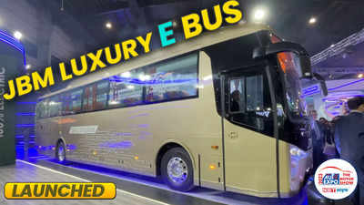 Auto Expo 2023: इतनी बड़ी इलेक्ट्रिक बस की अंदर Under Hand क्रिकेट खेल लेंगे JBM Luxury Electric Bus