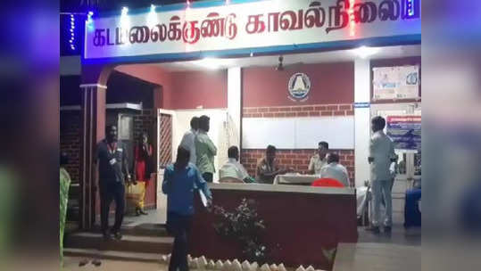 ஆண்டிபட்டி அருகே ஆண் சிசுவை ஓடையில் வீசி சென்ற பெற்றோர் - நாய்கள் குதறி தின்ற கொடூரம்