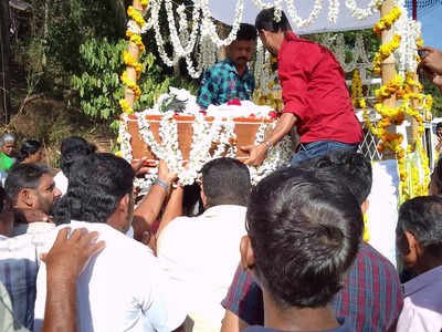 കടുവയുടെ ആക്രമണത്തിൽ മരിച്ച തോമസിൻ്റ മൃതദേഹം സംസ്ക്കരിച്ചു