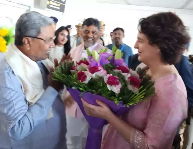 Priyanka Gandhi Arrived in Bengaluru