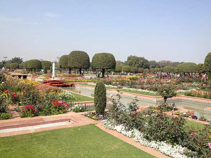 मुगल गार्डन से जुड़ी जरूरी जानकारी -