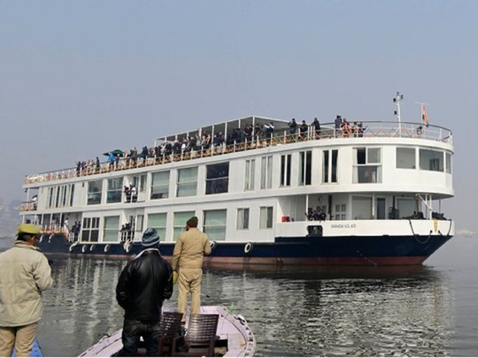 Ganga Vilas Cruise : પટનામાં પણ નદીની અધવચ્ચે કેમ ઊભુ રહી ગયુ ગંગા વિલાસ ક્રૂઝ? અધિકારીએ કર્યો ખુલાસો 