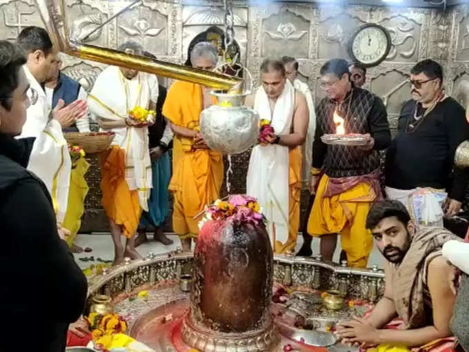 महाकाल मंदिर में की पूजा