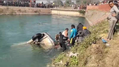 Kurukshetra Accident: भाखड़ा नहर में गिरी क्रेटा कार, पुलिस ने गाड़ी तो निकाली लेकिन नहीं मिला चालक
