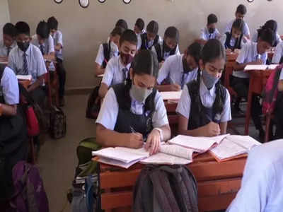 आंकड़ों की जुबानी: उत्‍तर प्रदेश के गांवों से आई खुशखबरी, सरकारी स्कूलों में बच्चे बढ़े, पढ़ाई के स्तर में अव्‍वल