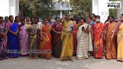வாலாஜாபேட்டை-  கௌரவ விரிவுரையாளர்கள் 4 அம்ச கோரிக்கைகளை வலியுறுத்தி மாபெரும் கண்டன ஆர்ப்பாட்டம்