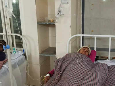 Sagar में Mid Day Meal खाने से 37 बच्चे बीमार, उल्‍टी, पेट दर्द होने पर अस्‍पताल में भर्ती कराया, स्‍व-सहायता समूह निलंबित