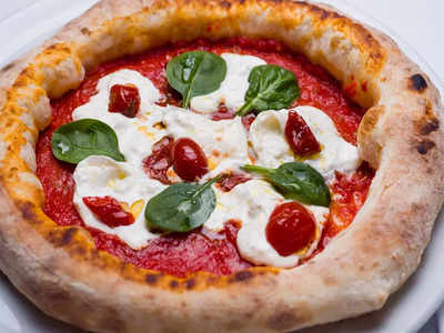Viral News: বিশালাকার 68,000 টুকরোর পিৎজার চমক Pizza Hut-এর! স্বীকৃতি গিনেস বুক রেকর্ডে