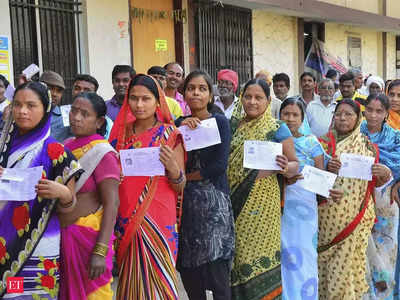 MP Election: आधी आबादी पर Congress की नजर, Women Voters के लिए अलग घोषणा पत्र जारी करेगी पार्टी