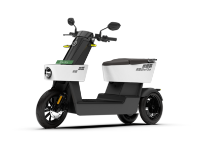 Self Balancing electric scooter ஜனவரி 26 குடியரசு தினத்தன்று வெளியிடு! 150 கிலோமீட்டர் செல்லலாம்!