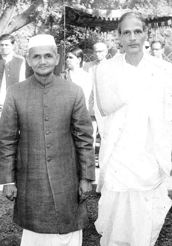 lal bahadur shastri kavi pradeep