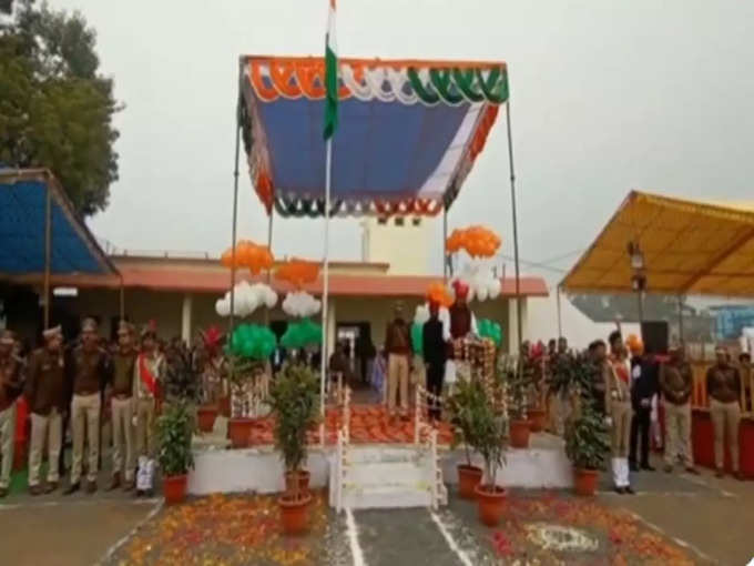 दमोह में गोविंद सिंह राजपूत ने ध्वजारोहण किया