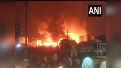 Surat fire: સુરતમાં કારના શોરૂમમાં ભીષણ આગ, મોટા પાયે નુકસાનની આશંકા