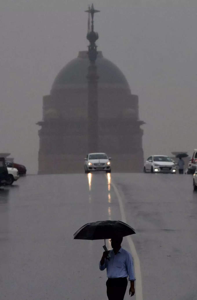 बारिश ने दिल्‍ली को तरसाया, अब गर्मी सताएगी