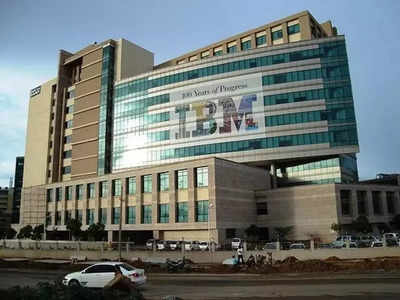 IBM Layoff: বিশ্বজুড়ে ছাঁটাই অব্যাহত! এবার 4000 কর্মী ছাঁটাই করছে IBM