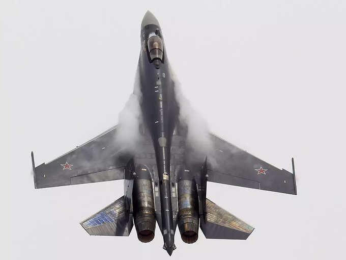 रूस के कई लड़ाकू विमानों का इस्तेमाल करता है चीन