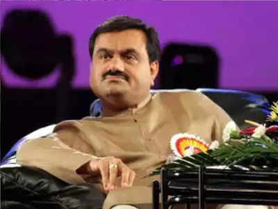 Adani: అదానీ ఎఫ్‌పీఓకు హిండెన్‌బర్గ్ దెబ్బ.. ఆసక్తి చూపని ఇన్వెస్టర్లు..  రూ.20వేల కోట్ల సమీకరణ కష్టమేనా?