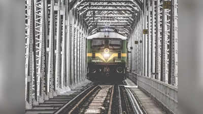 Indian Railways: এতদিন জানতেন না অনেকেই, কলকাতা থেকেই শব্দভেদী ট্রেন চালায় ভারতীয় রেল!