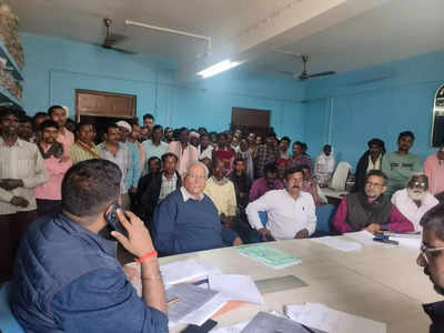 Dhanbad News: धनबाद में कोयला मजदूरों की मांगें हुई पूरी... प्रबंधन और श्रमिकों के बीच समझौता, जानिए क्या है पूरा मामला