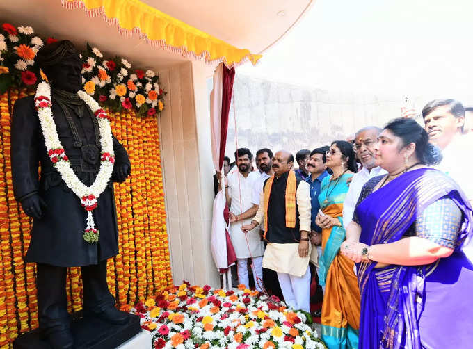 ವಿಷ್ಣು ಪ್ರತಿಮೆ ಅನಾವರಣ