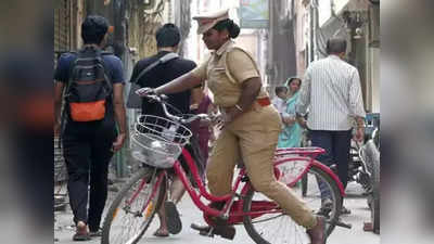 Woman Cop Cycling: 23 ವರ್ಷದಿಂದ ಸೈಕಲ್‌ನಲ್ಲೇ ಕಚೇರಿಗೆ ಬರ್ತಿರೋ ಮಹಿಳಾ ಎಸ್‌ಐ! ವಾಹನ ಬೇಡವೇ ಬೇಡ ಎನ್ನುವ ಪುಷ್ಪರಾಣಿ