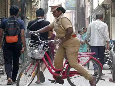 Woman Cop Cycling: 23 ವರ್ಷದಿಂದ ಸೈಕಲ್‌ನಲ್ಲೇ ಕಚೇರಿಗೆ ಬರ್ತಿರೋ ಮಹಿಳಾ ಎಸ್‌ಐ! ವಾಹನ ಬೇಡವೇ ಬೇಡ ಎನ್ನುವ ಪುಷ್ಪರಾಣಿ
