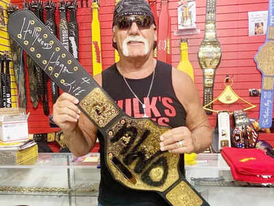 Hulk Hogan : ক্রমশ অসাড় হয়ে আসছে দুই পা! গুরুতর অসুস্থ WWE তারকা হাল্ক হোগান