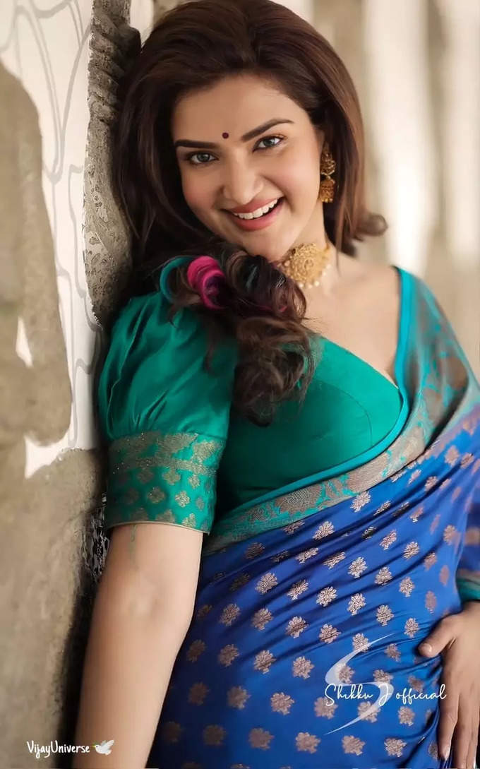 Honey Rose