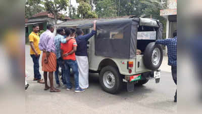 പറമ്പില്‍ കുരുക്ക് സ്ഥാപിച്ചവര്‍ മറ്റാരോ എന്ന് മുഹമ്മദ്; കടുവ ചത്ത സംഭവത്തില്‍ തോട്ടം ഉടമക്കെതിരെ കേസെടുത്തതില്‍ പ്രതിഷേധം