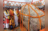 Ram Mandir Ayodhya: पवित्र शालिग्राम की पूजा के लिए उमड़े श्रद्धालु, भगवान राम की मूर्ति बनी तो होगा महाविनाश?