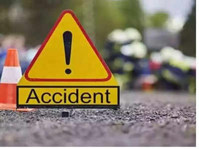 Pune : बेल्हा-जेजुरी महामार्गावर भीषण अपघात, टेम्पोची दुचाकीला जबर धडक; माय-लेकासह एकाचा जागीच मृत्यू