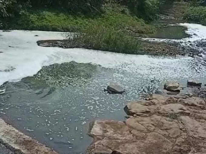 chemical waste is flowing into mullamari pit