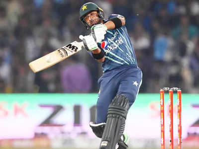 Iftikhar Ahmed 6 Sixes : এক ওভারে ৬ ছক্কা! যুবরাজের রেকর্ড স্পর্শ পাক ক্রিকেটারের