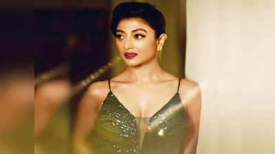 Paoli Dam: ডিপনেক টাইট ড্রেসে পাওলি দামের নয়া অবতার! ৪২-এও ভরপুর গ্ল্যামার, টেক্কা দিলেন তরুণীদেরও