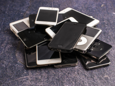 Old Smartphone Tips: घर पर पड़े कबाड़ फोन को इन 5 तरीकों से करें दोबारा इस्तेमाल