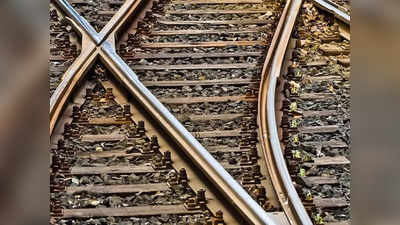 Railway Track Theft: ರೈಲು ಇಂಜಿನ್‌ ಆಯ್ತು.. ಈಗ 2 ಕಿಮೀನಷ್ಟು ರೈಲ್ವೇ ಹಳಿಯೇ ಮಾಯ; ಬಿಹಾರದಲ್ಲಿ ಕಳ್ಳರ ಕರಾಮತ್ತು!