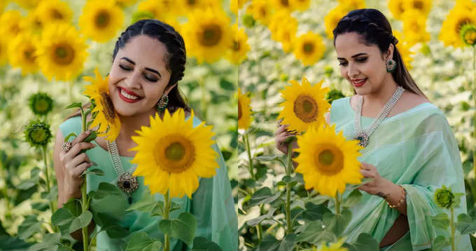 Anasuya Bharadwaj: ‘నీ నవ్వు.. పువ్వు కన్నా అందంగా ఉంది’... అనసూయ లేటెస్ట్పిక్స్